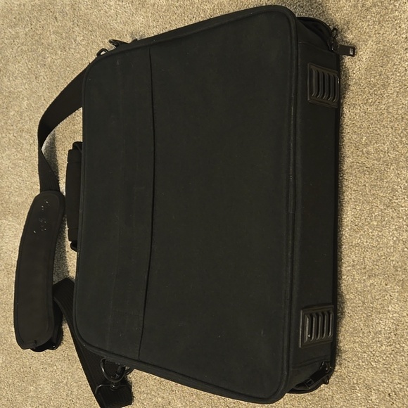 Vintage Black Kensington Laptop Bag with Apple Logo - Picture 4 of 14